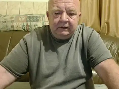 Snapshot of fullballs6 chatting on 17, 3, 2025 fullballs6 online show from 17, 3, 2025