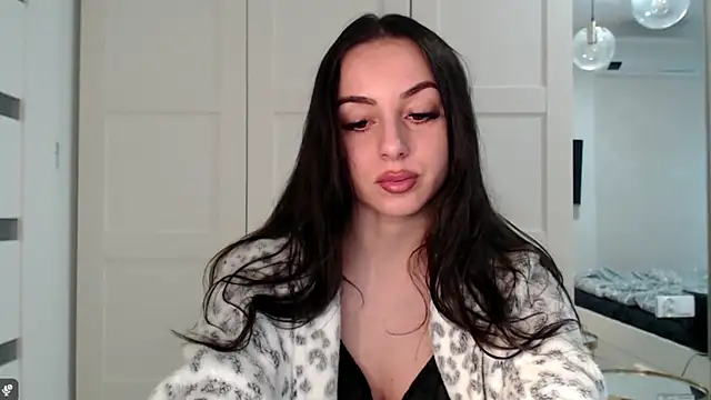 courtneyPerfect online show from 17, 2, 2026