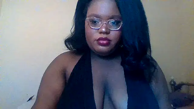 Snapshot of Thiccxox chatting on 7, 4, 2026 Thiccxox online show from 7, 4, 2026