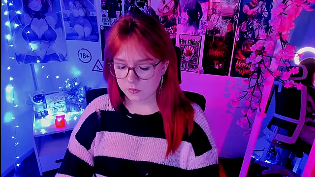 Snapshot of Rudy_02 chatting on 13, 11, 2025 Rudy 02 online show from 13, 11, 2025