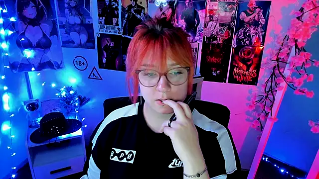 Snapshot of Rudy_02 chatting on 24, 11, 2025 Rudy 02 online show from 24, 11, 2025