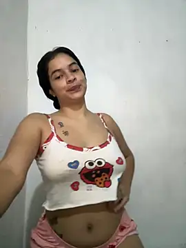 Snapshot of SaraMilan chatting on 12, 7, 2026 SaraMilan online show from 12, 7, 2026