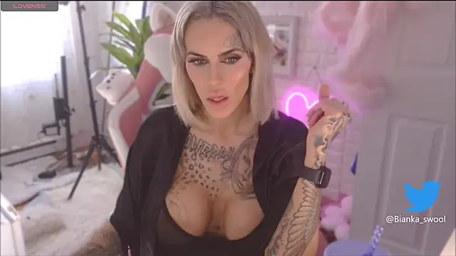 Snapshot of biankaswool1 chatting on 19, 2, 2025 biankaswool1 online show from 19, 2, 2025