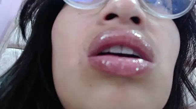 Snapshot of Miaa_Smiith_ chatting on 10, 1, 2025 Miaa Smiith online show from 10, 1, 2025
