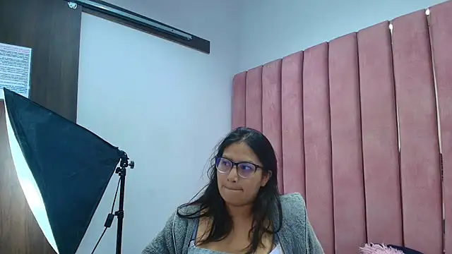 Snapshot of Miaa_Smiith_ chatting on 23, 12, 2025 Miaa Smiith online show from 23, 12, 2025