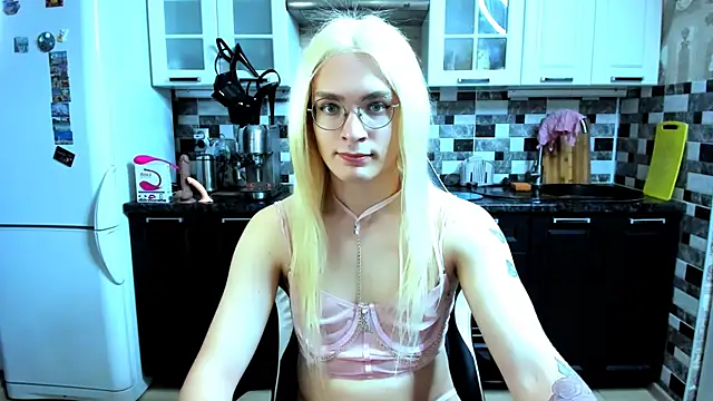 Snapshot of Jimmy_Bearn chatting on 15, 11, 2025 Jimmy Bearn online show from 15, 11, 2025