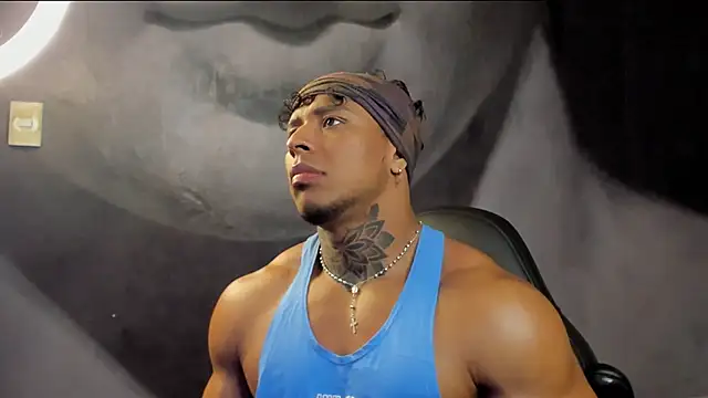 Snapshot of bradley_smith chatting on 17, 2, 2025 bradley smith online show from 17, 2, 2025