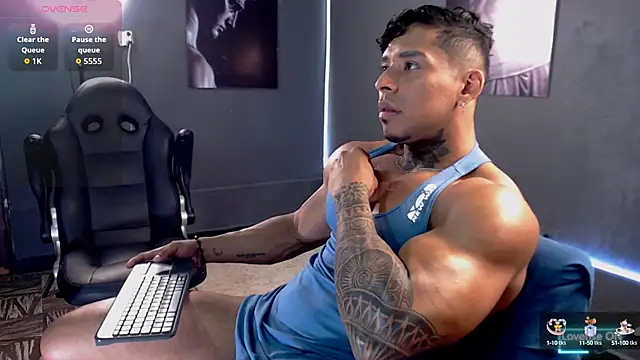 Snapshot of bradley_smith chatting on 14, 9, 2025 bradley smith online show from 14, 9, 2025