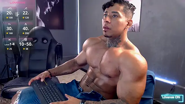 Snapshot of bradley_smith chatting on 15, 9, 2025 bradley smith online show from 15, 9, 2025