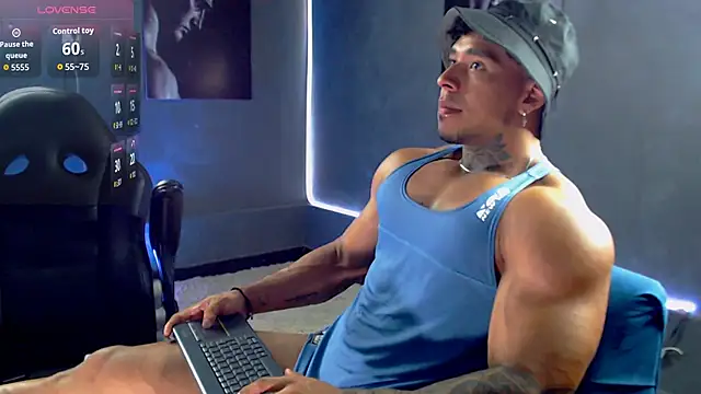 Snapshot of bradley_smith chatting on 1, 10, 2025 bradley smith online show from 1, 10, 2025