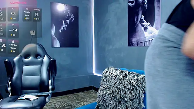 Snapshot of bradley_smith chatting on 17, 10, 2025 bradley smith online show from 17, 10, 2025