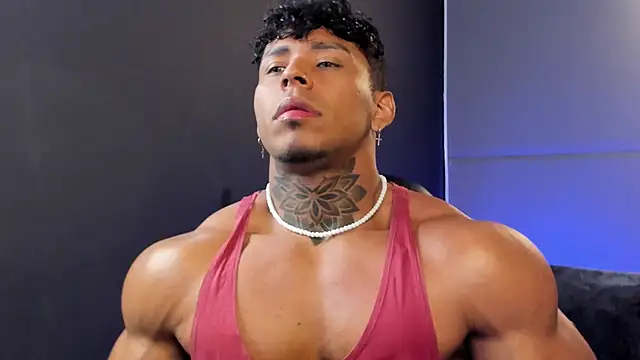 Snapshot of bradley_smith chatting on 27, 10, 2025 bradley smith online show from 27, 10, 2025