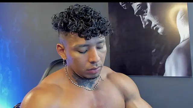 Snapshot of bradley_smith chatting on 15, 11, 2025 bradley smith online show from 15, 11, 2025