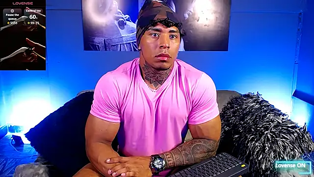 Snapshot of bradley_smith chatting on 2, 12, 2025 bradley smith online show from 2, 12, 2025