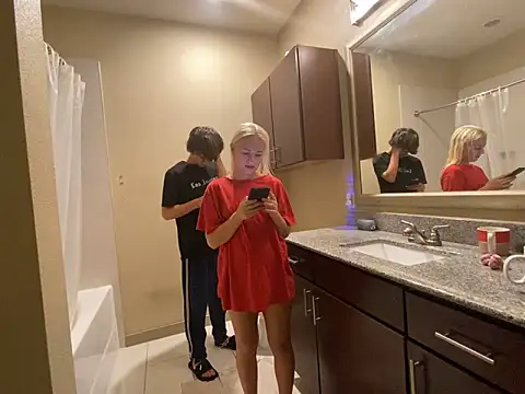 girlfriendmissy online show from 8, 12, 2024