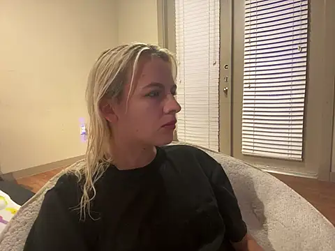 girlfriendmissy online show from 26, 2, 2025