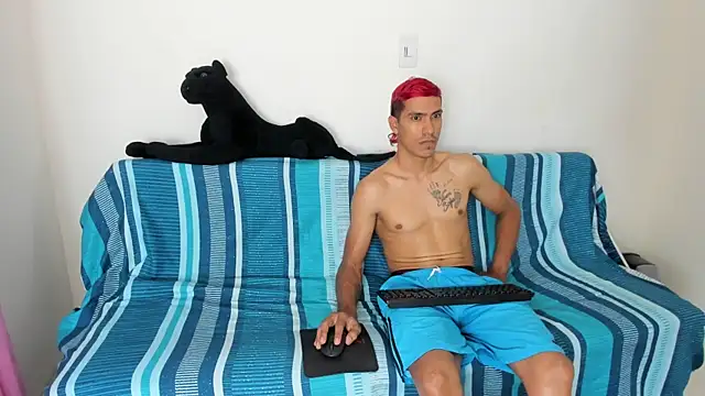 Snapshot of QuinnAndpuma1 chatting on 22, 1, 2025 QuinnAndpuma1 online show from 22, 1, 2025