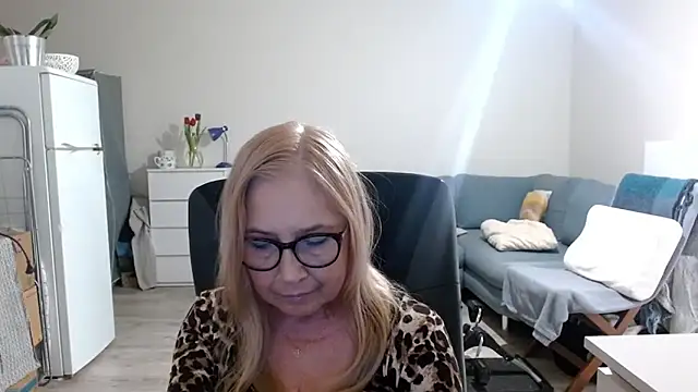 Snapshot of sofia_xkiss chatting on 11, 3, 2025 sofia xkiss online show from 11, 3, 2025