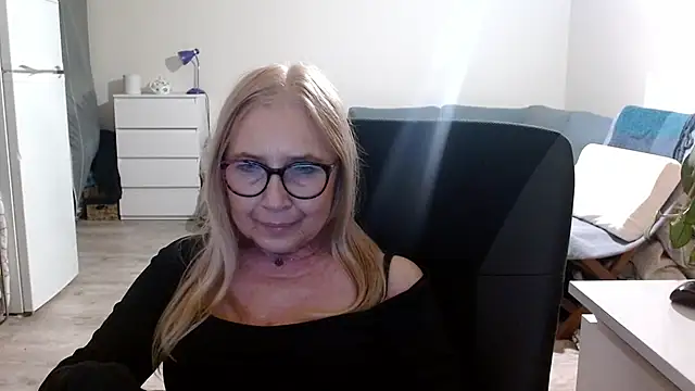 Snapshot of sofia_xkiss chatting on 16, 3, 2025 sofia xkiss online show from 16, 3, 2025