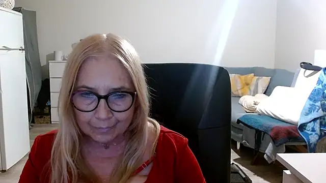 Snapshot of sofia_xkiss chatting on 18, 3, 2025 sofia xkiss online show from 18, 3, 2025