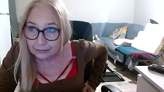 Snapshot of sofia_xkiss chatting on 20, 3, 2025 sofia xkiss online show from 20, 3, 2025