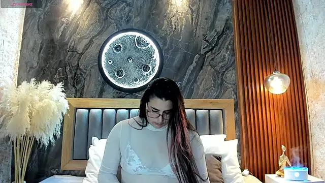 BellaPeers  online show from 23, 5, 2026