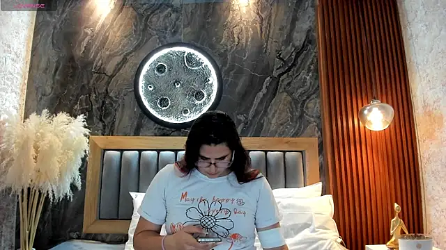 BellaPeers  online show from 29, 5, 2026