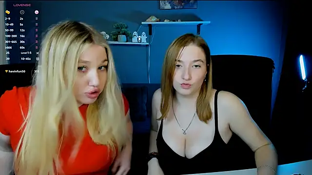 Snapshot of juli_kisss chatting on 14, 1, 2025 juli kisss online show from 14, 1, 2025