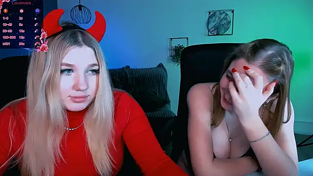 Snapshot of juli_kisss chatting on 9, 2, 2025 juli kisss online show from 9, 2, 2025