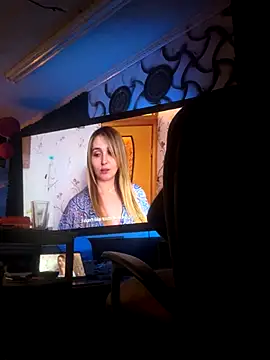 Snapshot of iamexist800 chatting on 29, 10, 2025 iamexist800 online show from 29, 10, 2025