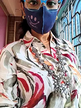 wild bong queen online show from 12, 11, 2025