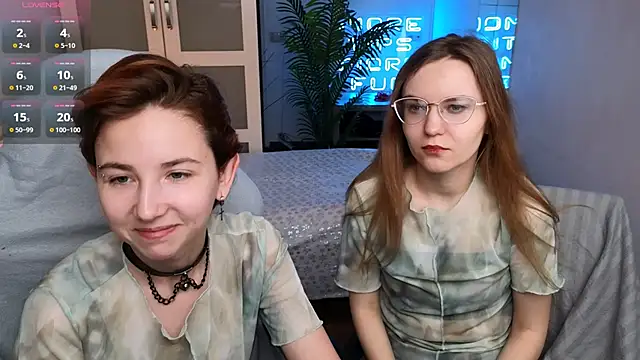 Snapshot of velvetvalkyries chatting on 14, 12, 2024 velvetvalkyries online show from 14, 12, 2024