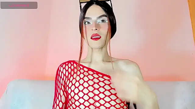 TatiGil online show from 28, 11, 2025