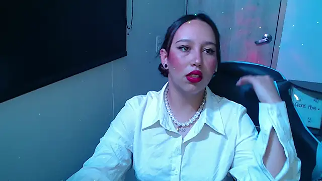 Snapshot of Skarlet_Adams28 chatting on 18, 3, 2026 Skarlet Adams28 online show from 18, 3, 2026