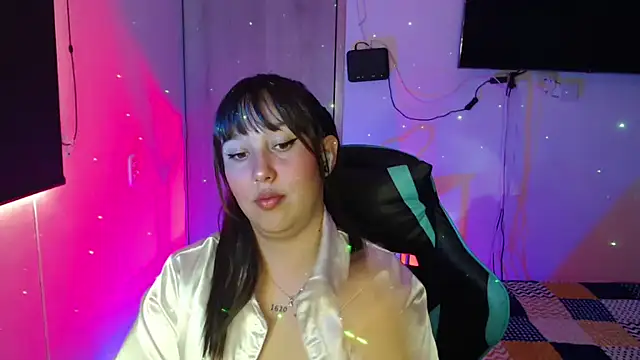 Snapshot of Skarlet_Adams28 chatting on 8, 4, 2026 Skarlet Adams28 online show from 8, 4, 2026