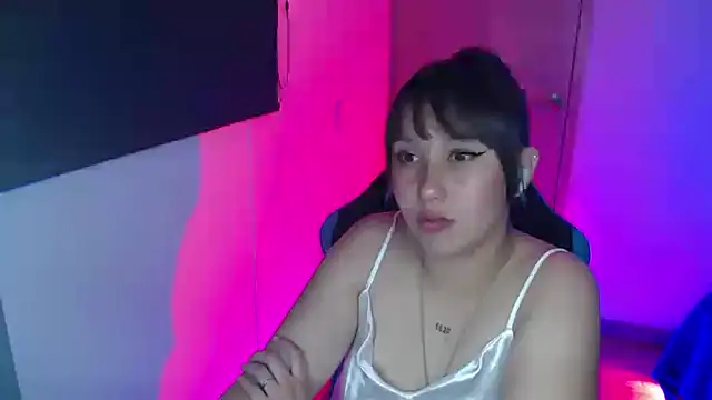 Snapshot of Skarlet_Adams28 chatting on 21, 4, 2026 Skarlet Adams28 online show from 21, 4, 2026