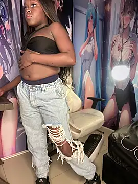 Snapshot of Thyana_LS chatting on 5, 2, 2025 Thyana LS online show from 5, 2, 2025