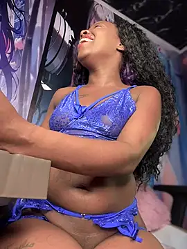 Snapshot of Thyana_LS chatting on 14, 2, 2025 Thyana LS online show from 14, 2, 2025