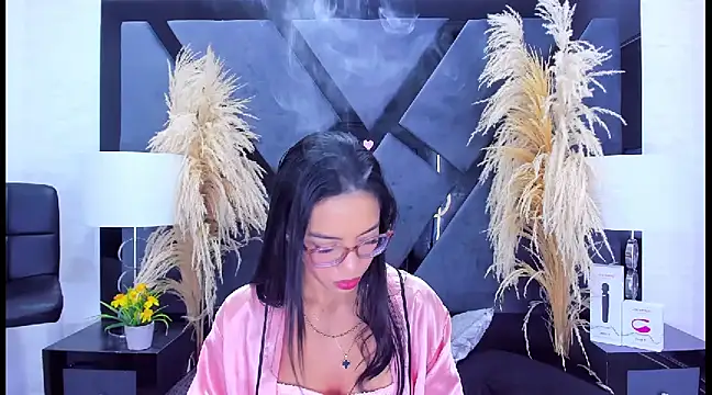 KylieWhite online show from 23, 1, 2025