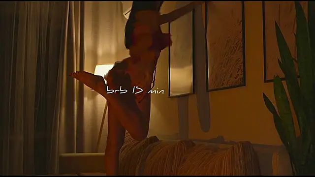 wowmolly online show from 25, 2, 2026