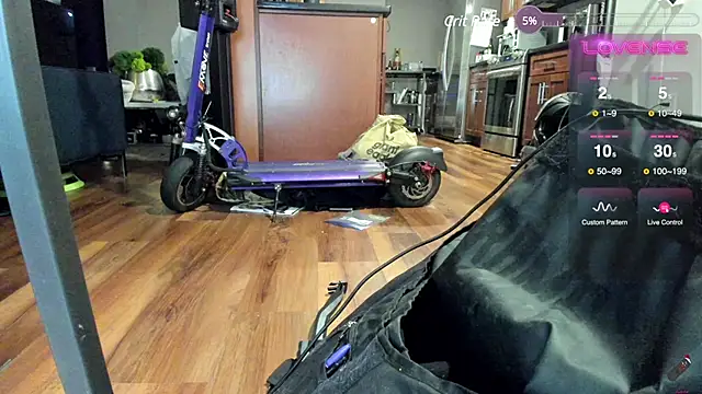 aaron s x online show from 8, 1, 2025