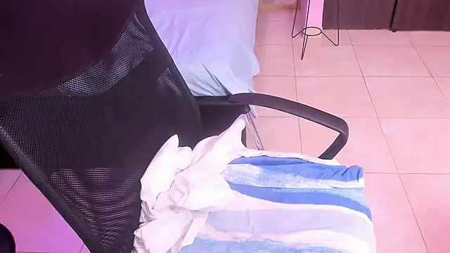 Snapshot of TEE_DIRTY_SQUIRT chatting on 11, 9, 2025 TEE DIRTY SQUIRT online show from 11, 9, 2025