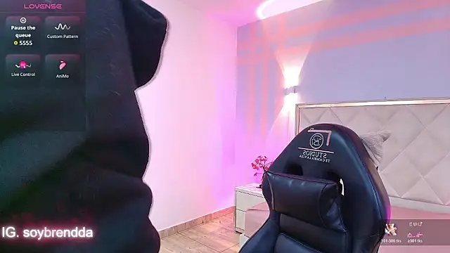 Snapshot of Brendda_tay chatting on 15, 3, 2026 Brendda tay online show from 15, 3, 2026