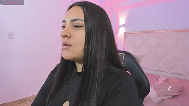 Snapshot of Brendda_tay chatting on 10, 4, 2026 Brendda tay online show from 10, 4, 2026