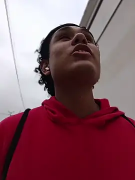 Snapshot of Brencuz chatting on 22, 4, 2026 Brencuz online show from 22, 4, 2026