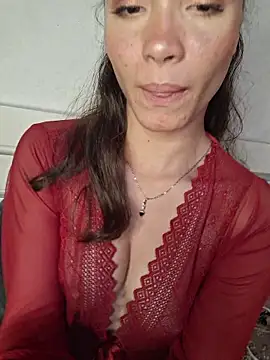 HelenHoltz online show from 28, 11, 2025