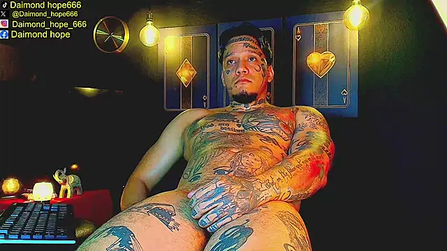 Snapshot of daimond_hope666 chatting on 1, 12, 2025 daimond hope666 online show from 1, 12, 2025