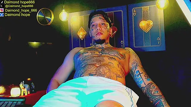 Snapshot of daimond_hope666 chatting on 16, 12, 2025 daimond hope666 online show from 16, 12, 2025