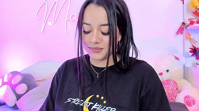 Snapshot of MaddyParisi chatting on 4, 12, 2024 MaddyParisi online show from 4, 12, 2024