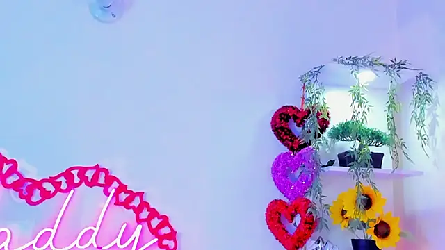 Snapshot of MaddyParisi chatting on 9, 2, 2025 MaddyParisi online show from 9, 2, 2025